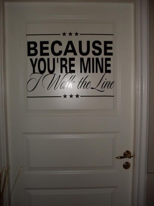 Hovedbilde Because youre mine