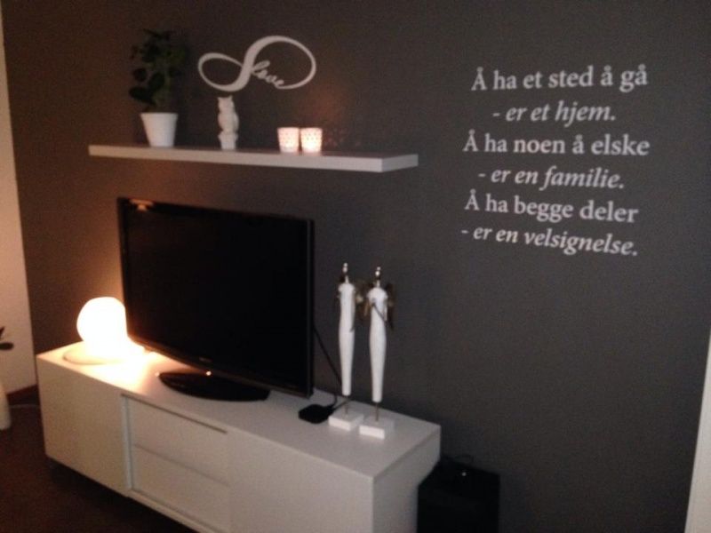 Å ha et sted