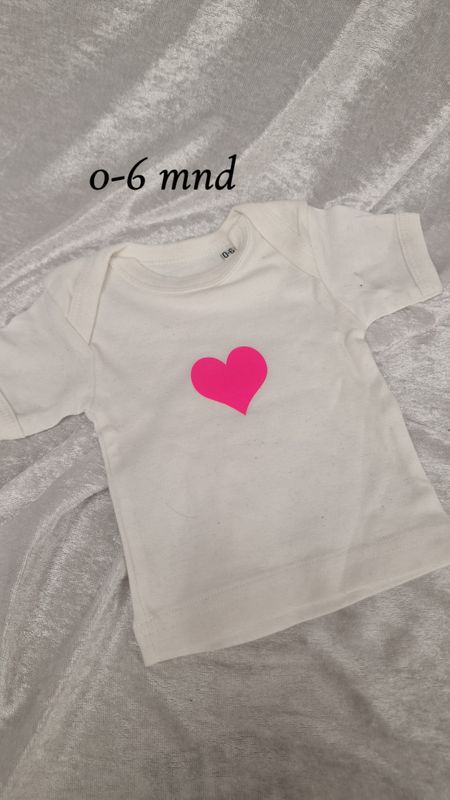 Tshirt hjerte 0-6 mnd