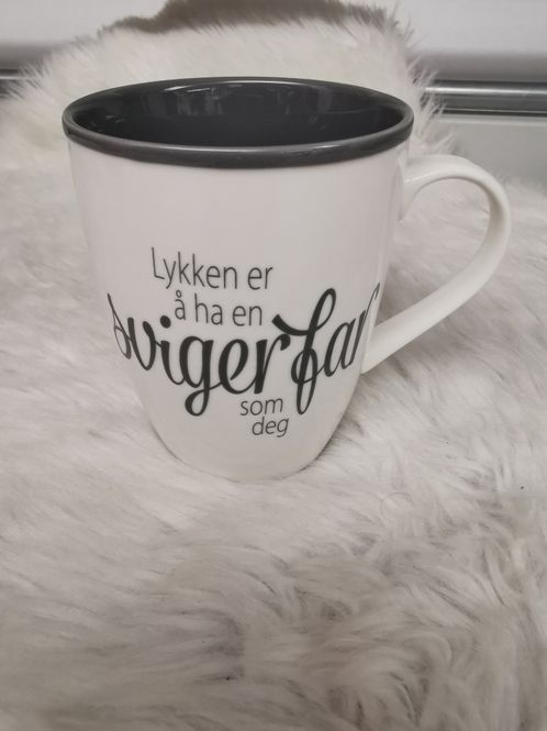 Hovedbilde Krus Lykken...svigerfar hvit ...