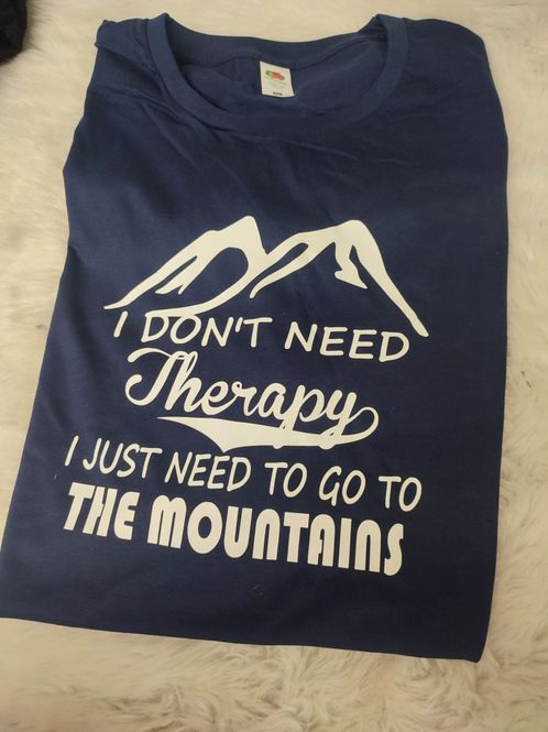 Hovedbilde I dont need therapy mountains